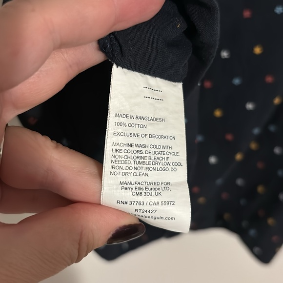 Penguin Floral T-shirt - Picture 4 of 5